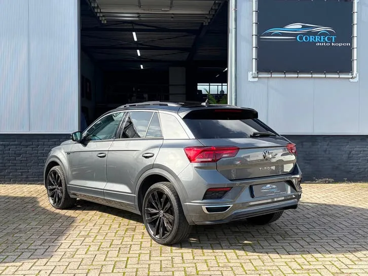 Volkswagen T-Roc 2022 photo 2