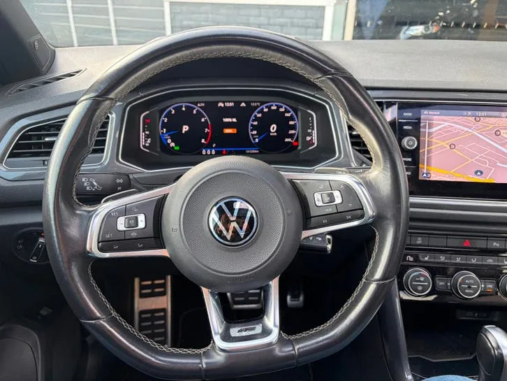 Volkswagen T-Roc 2022 photo 3