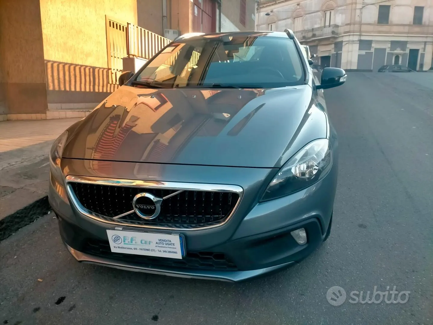 Volvo V40 2018 photo 2