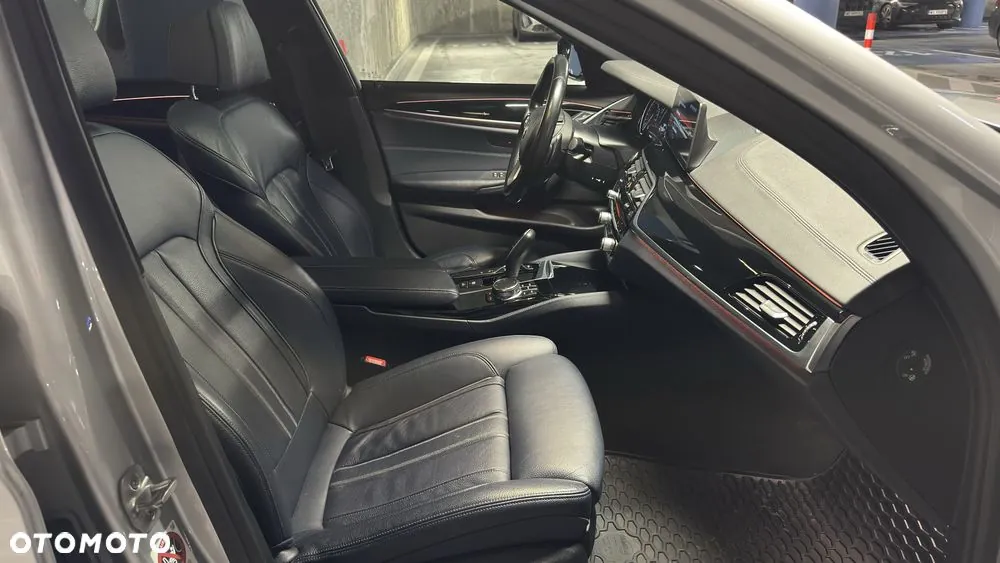 BMW Seria 5 2017 photo 4