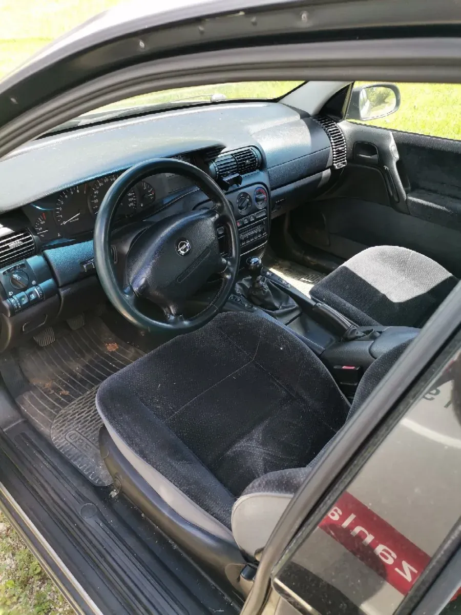 Opel Omega 1995 photo 3