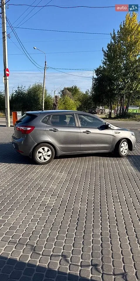 Kia Rio 2012 photo 3