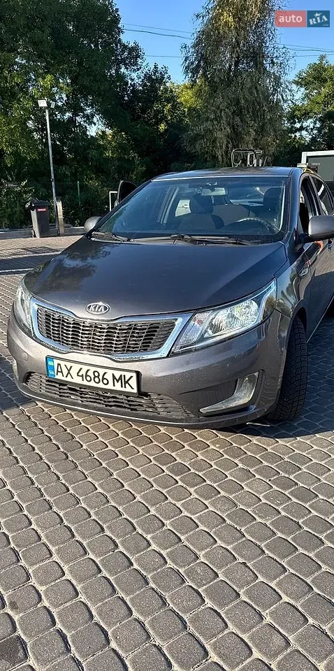 Kia Rio 2012 photo 2