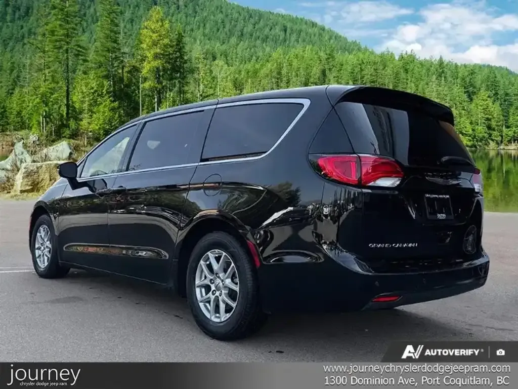Chrysler Grand Caravan 2025 photo 5