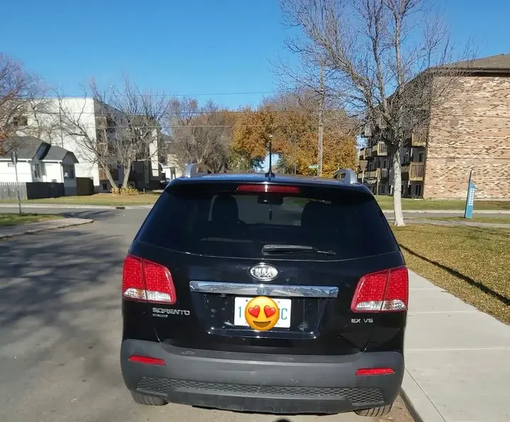 Kia Sorento 2011 photo 2
