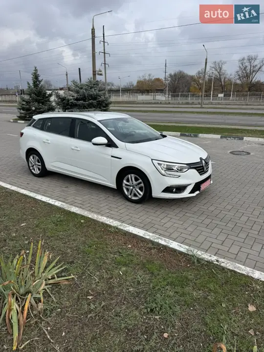 Renault Megane 2019 photo 5