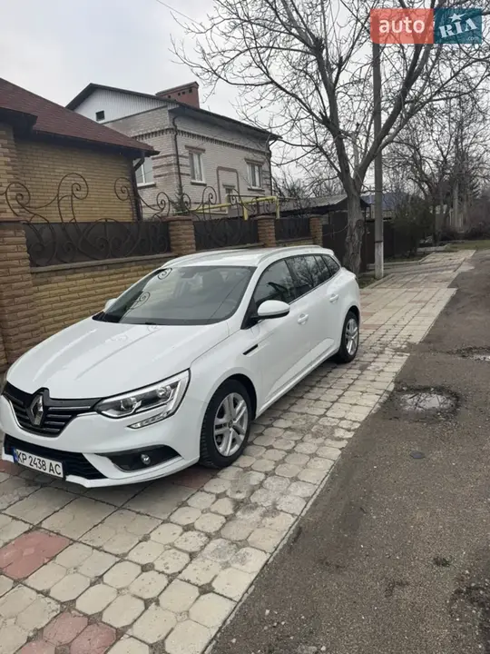 Renault Megane 2019 photo 3