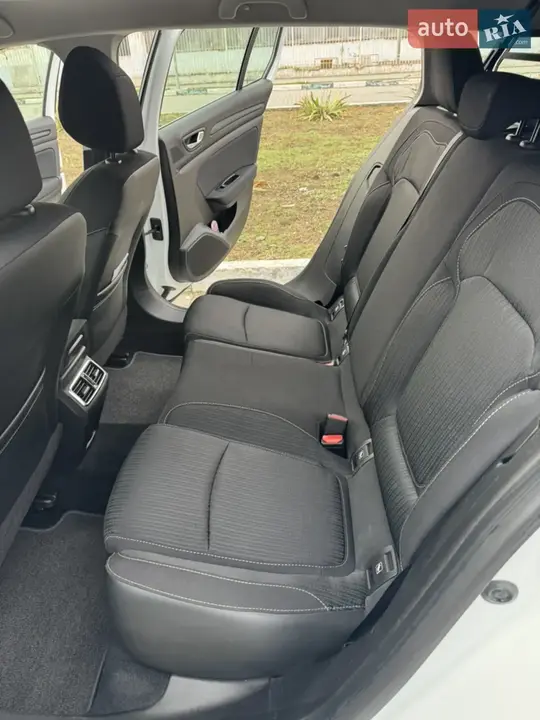 Renault Megane 2019 photo 4