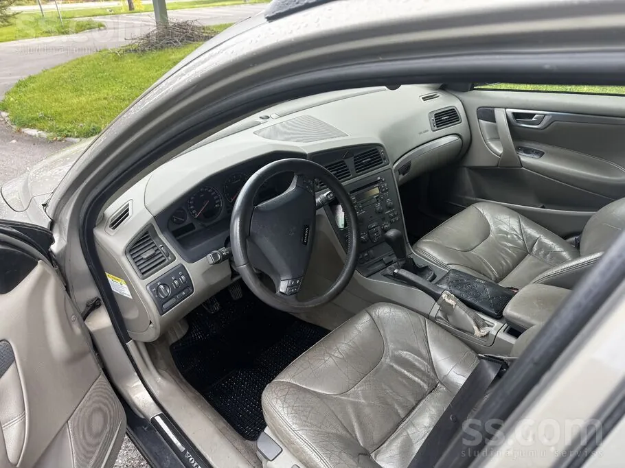 Volvo V70 2001 photo 5