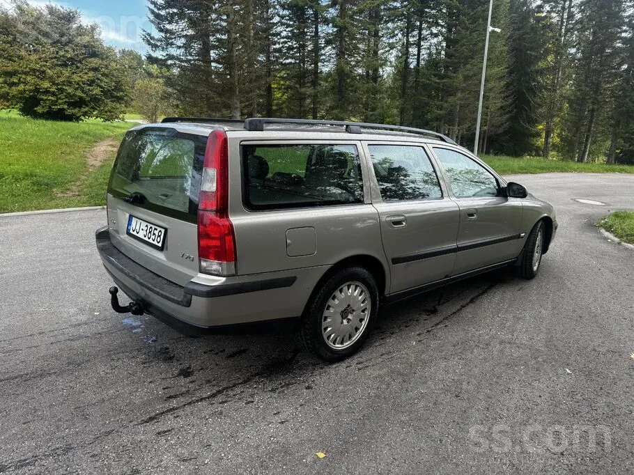 Volvo V70 2001 photo 3