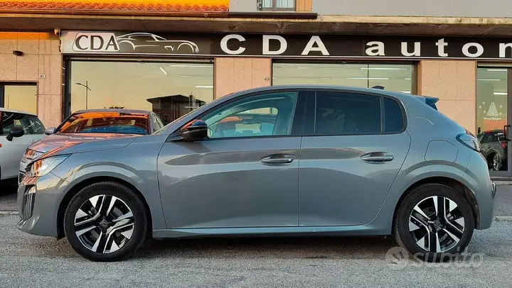 Peugeot 208 2025 photo 3