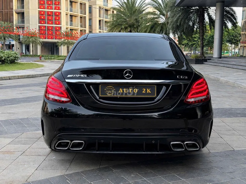 Mercedes-Benz C300 2015 photo 4
