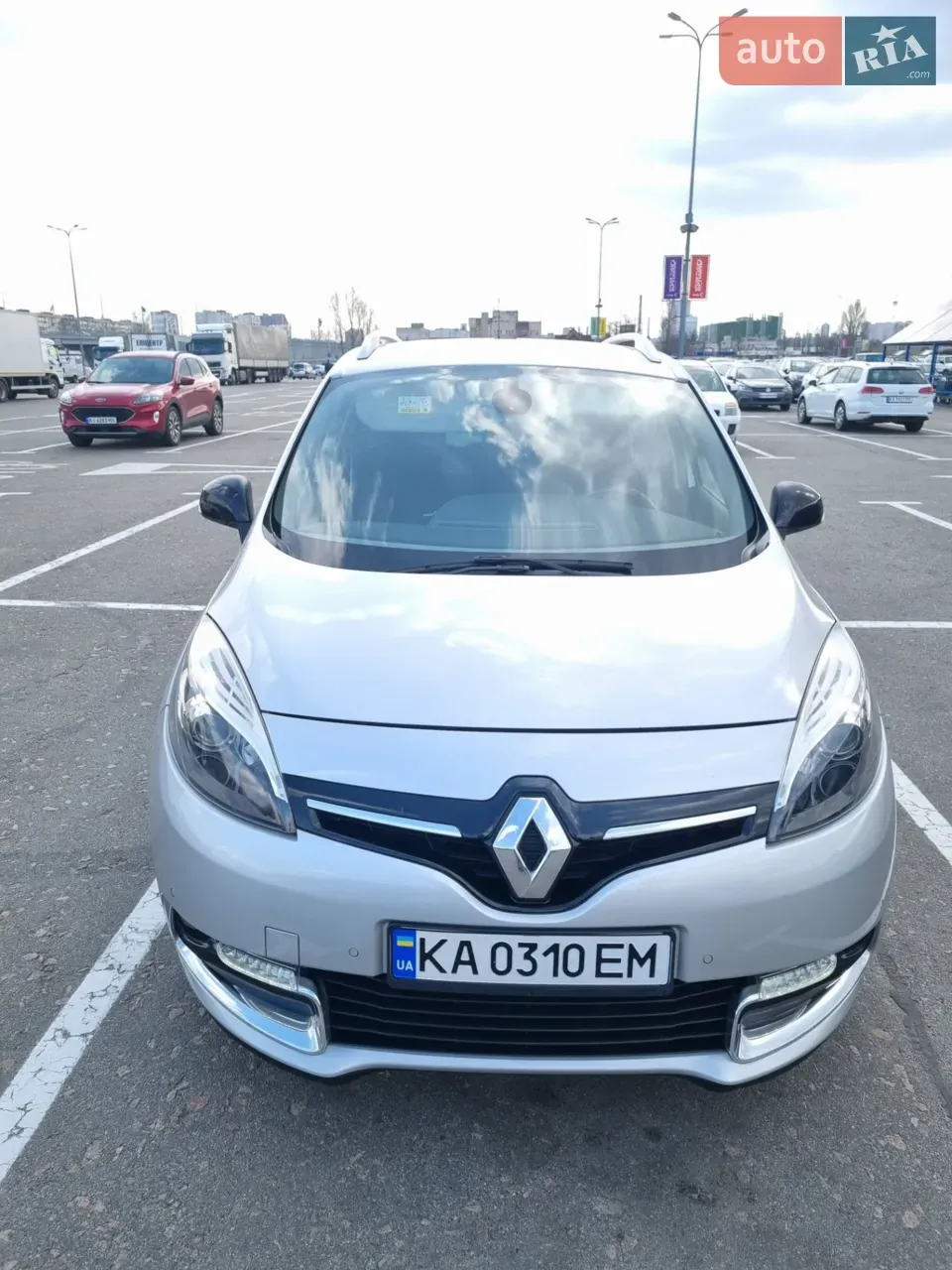 Renault Grand Scenic 2016 photo 2