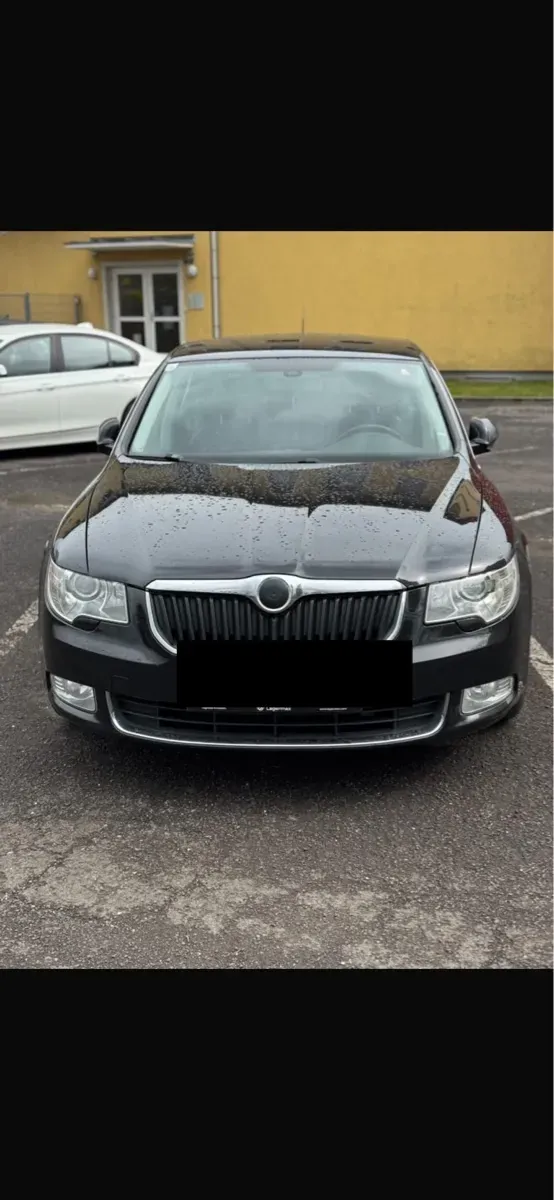 Skoda Superb 2009 photo 3