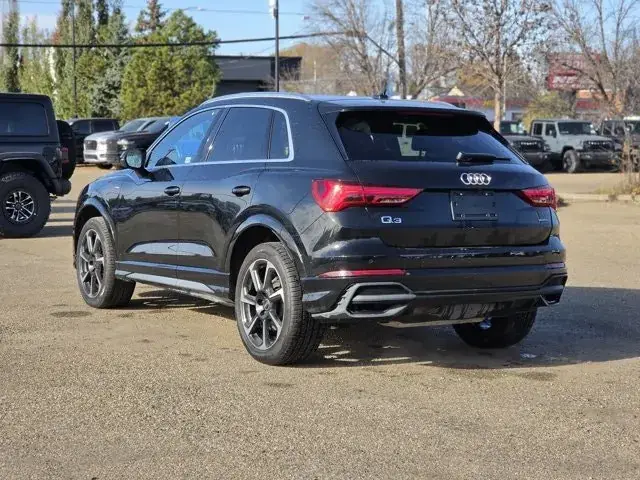Audi Q3 2025 photo 4