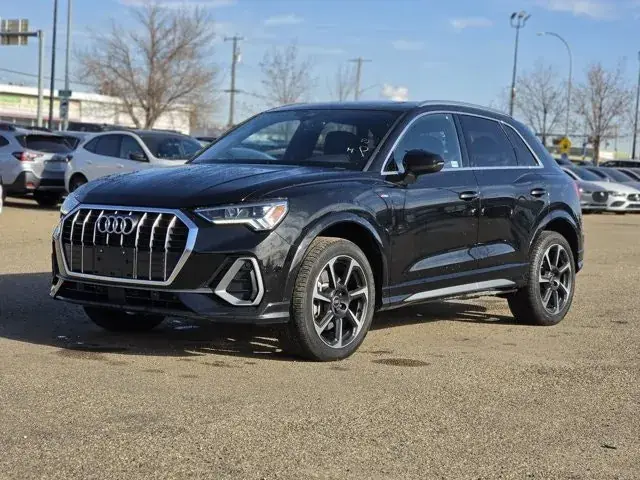 Audi Q3 2025 photo 2