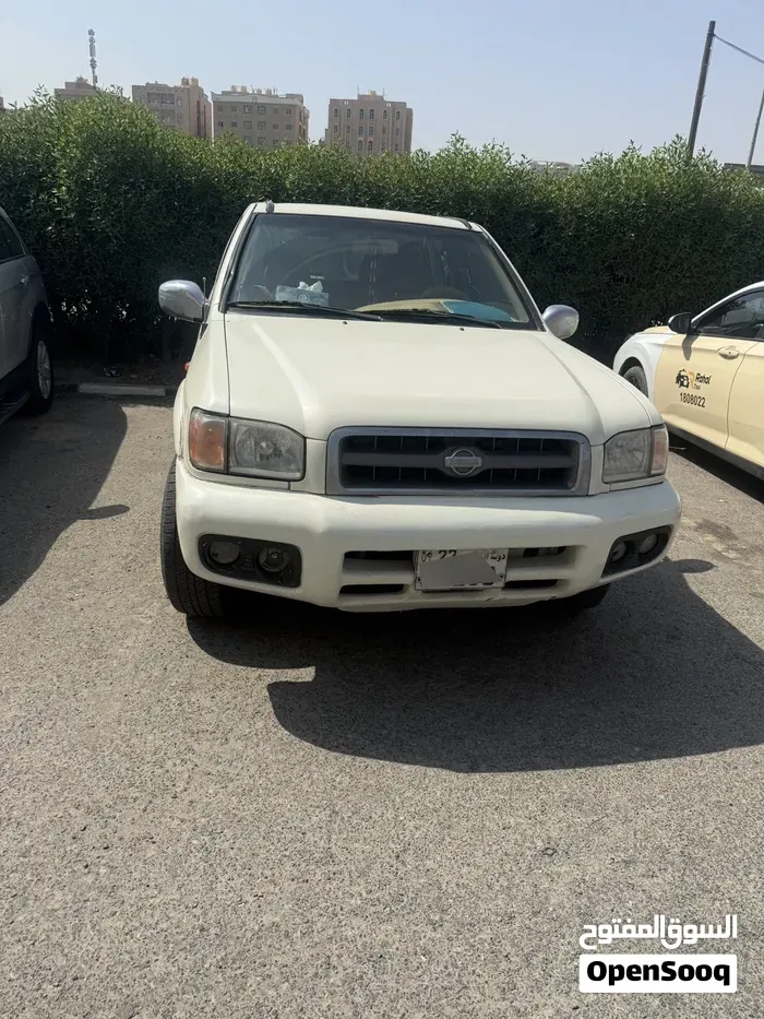 Nissan Pathfinder 2001 photo 3