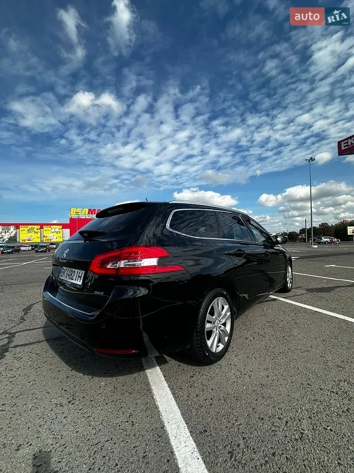 Peugeot 308 2014 photo 5