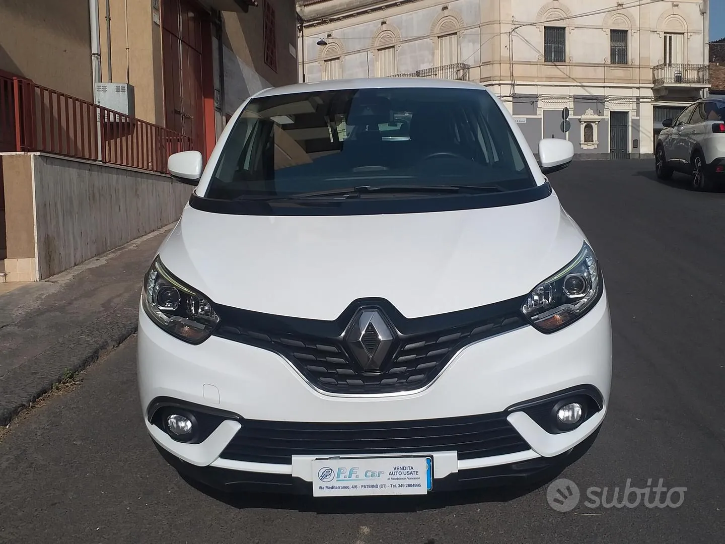 Renault Scenic 2017 photo 2
