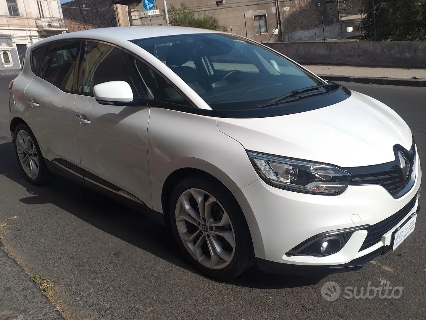 Renault Scenic 2017 photo 4
