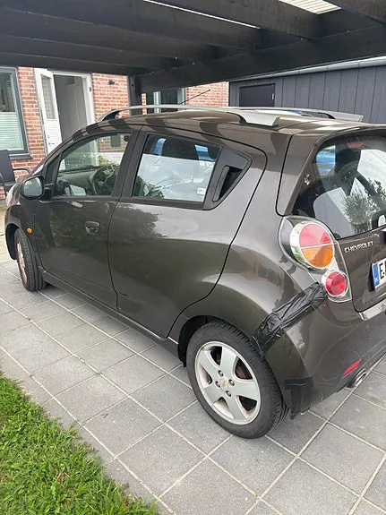 Chevrolet Spark 2011 photo 3