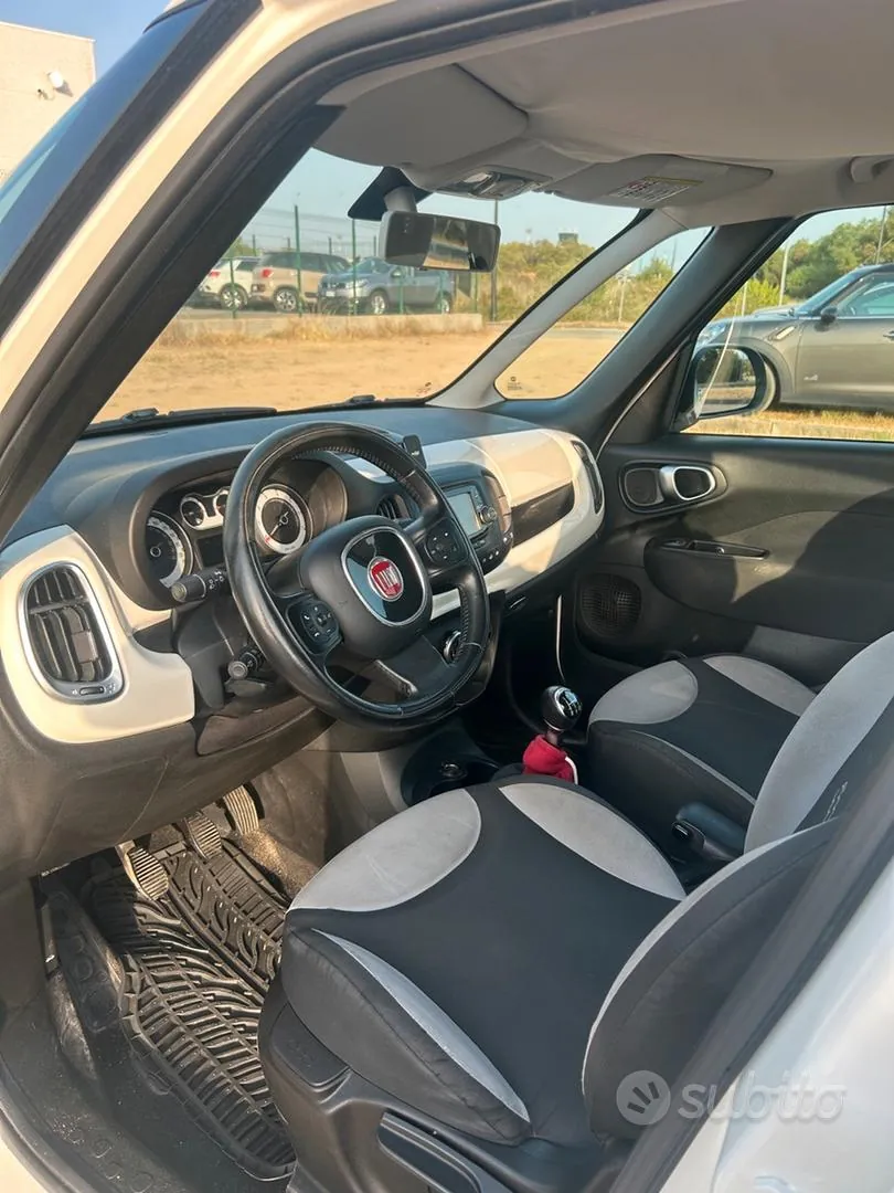 Fiat 500L 2014 photo 5
