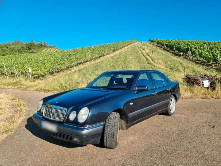 Mercedes-Benz E280