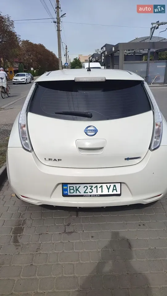 Nissan Leaf 2015 photo 3