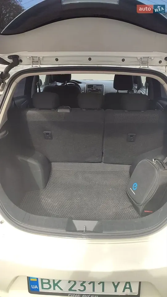 Nissan Leaf 2015 photo 4