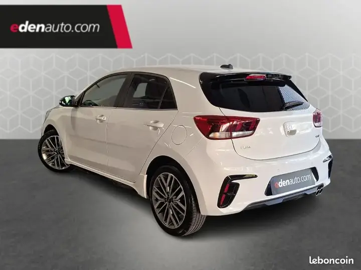 Kia Rio 2023 photo 2