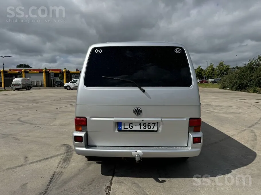 Volkswagen Multivan 2001 photo 4