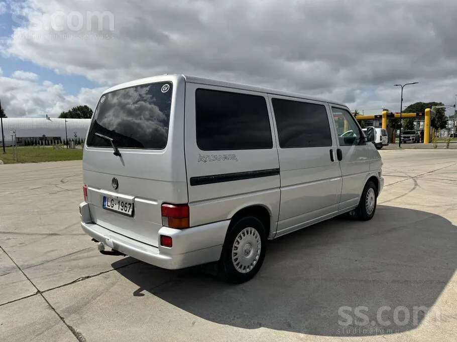 Volkswagen Multivan 2001 photo 3