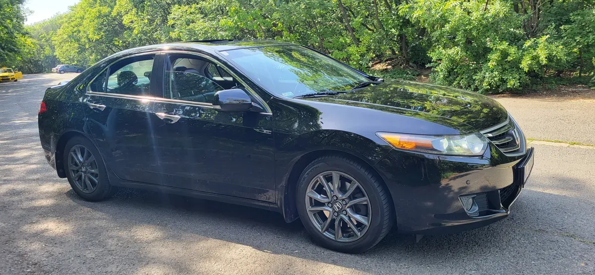 Honda Accord 2010 photo 2