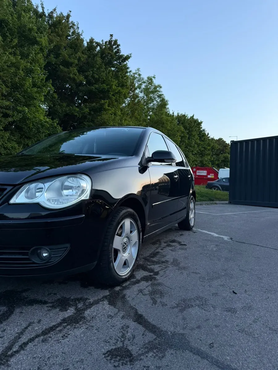 Volkswagen Polo 2005 photo 2