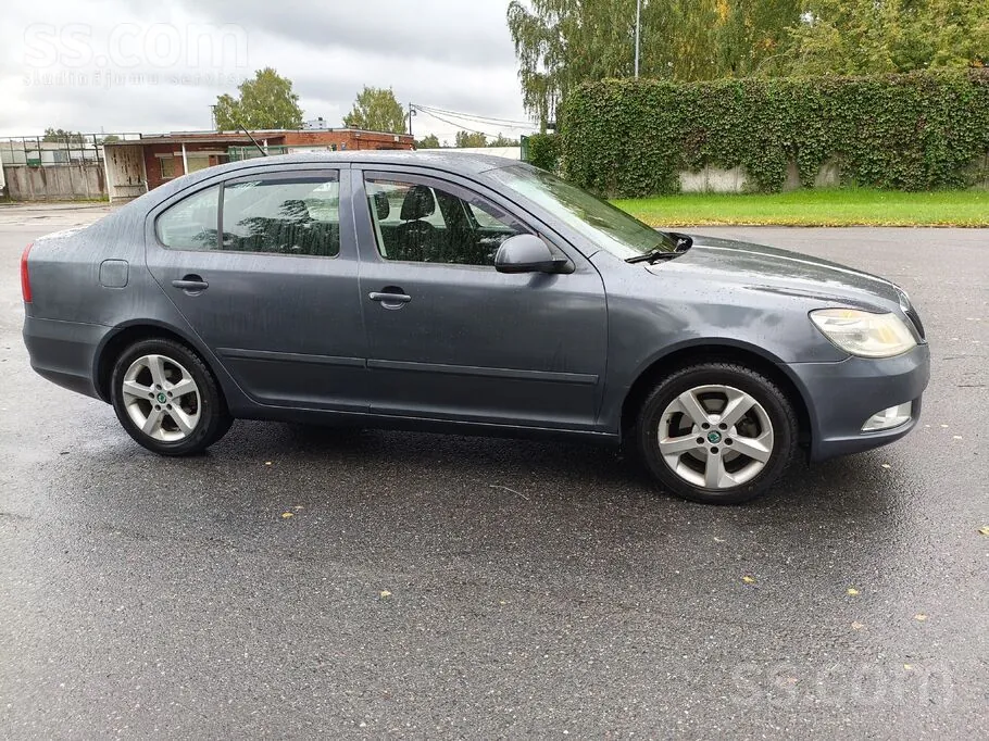 Skoda Octavia 2011 photo 4