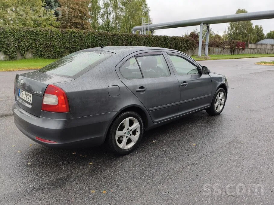 Skoda Octavia 2011 photo 5