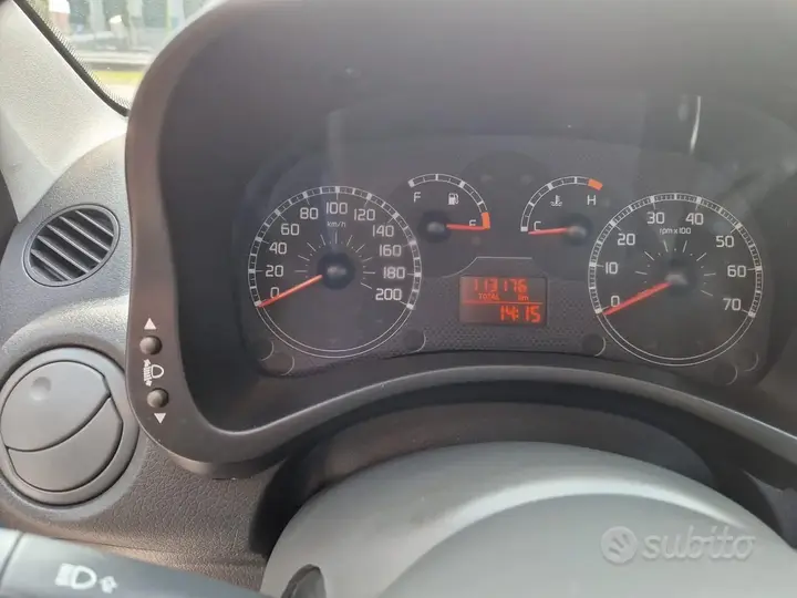 Fiat Panda 2006 photo 4