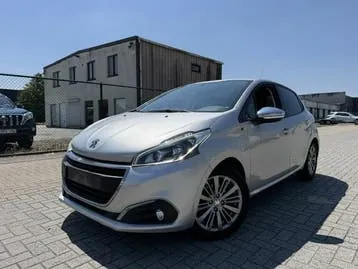 Peugeot 208 2016 photo 2