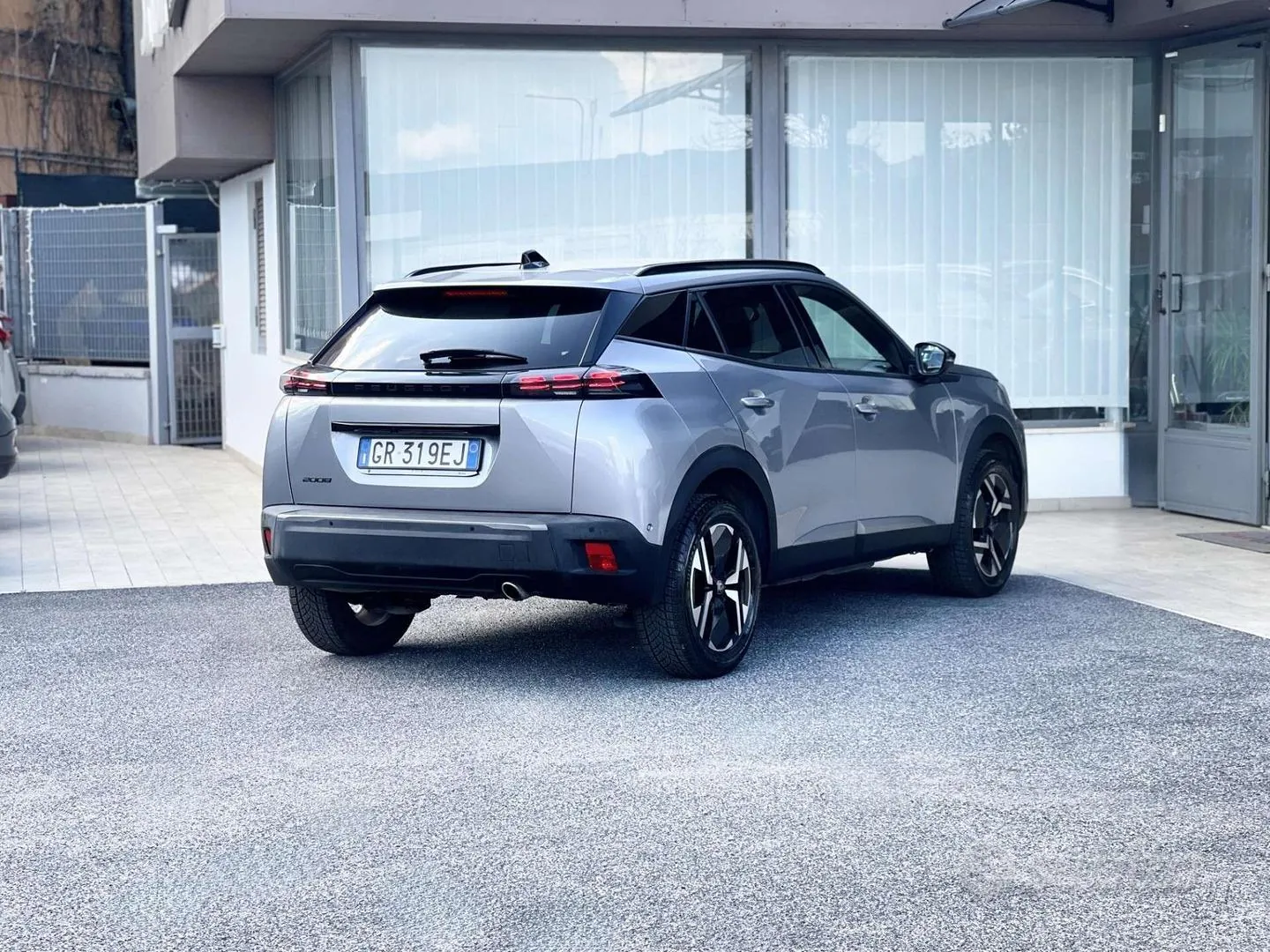 Peugeot 2008 2023 photo 5
