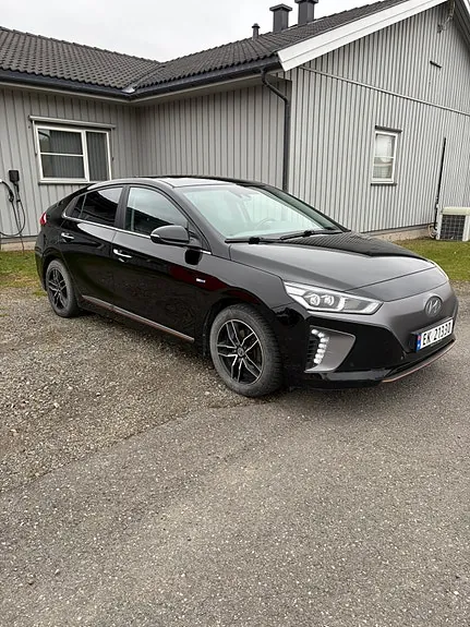 Hyundai Ioniq 2017 photo 2