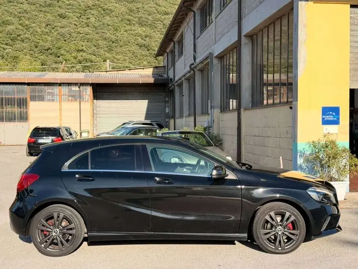 Mercedes-Benz A 180 2018 photo 4