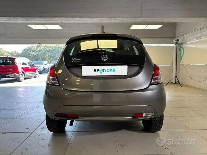 Lancia Ypsilon 2016 photo 4