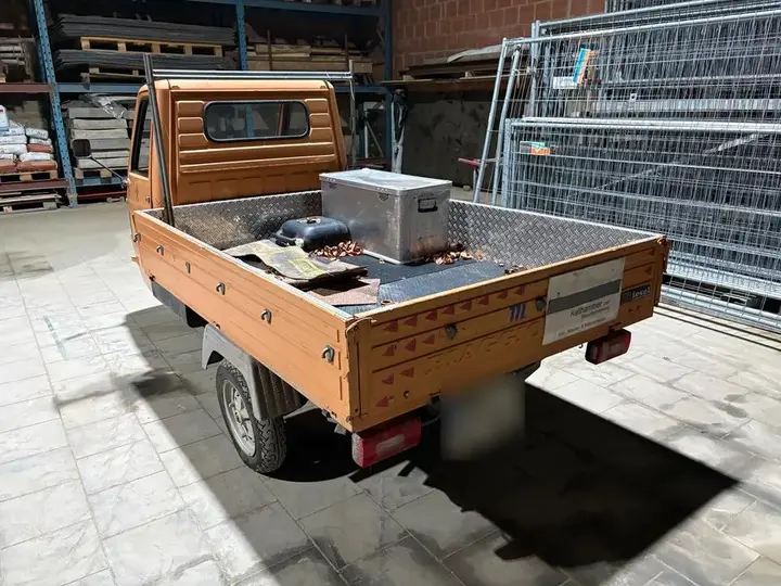 Piaggio Ape