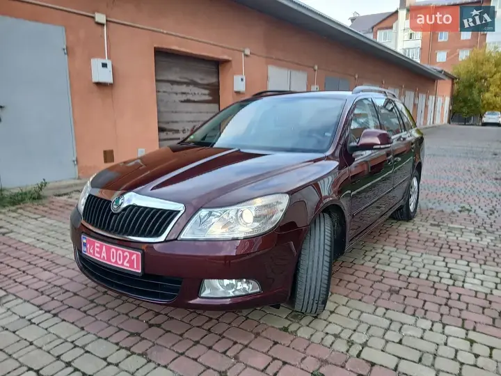 Skoda Octavia 2009 photo 4