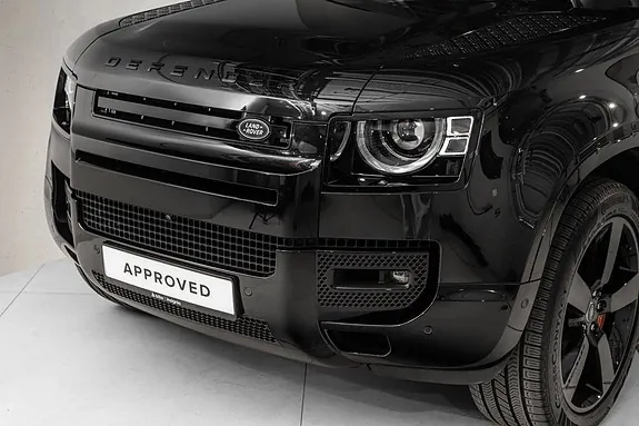 Land Rover Defender 110 2025 photo 4