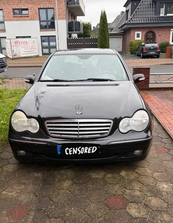 Mercedes-Benz C 220