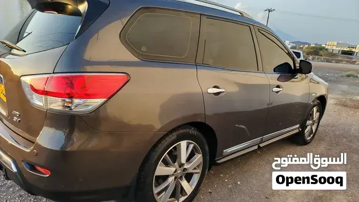 Nissan Pathfinder 2015 photo 2