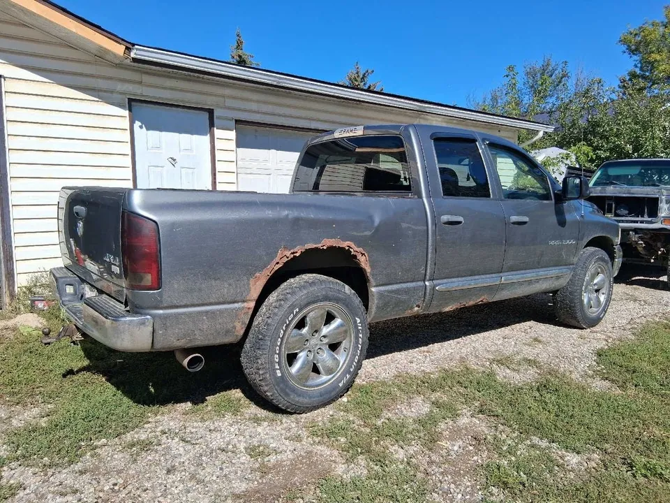 Dodge Ram 1500 2005 photo 3