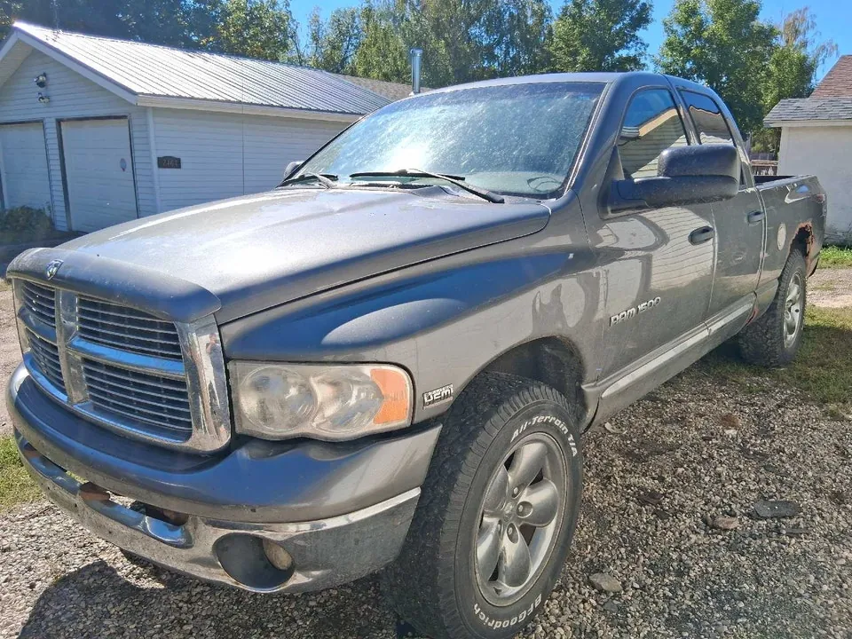 Dodge Ram 1500 2005 photo 2