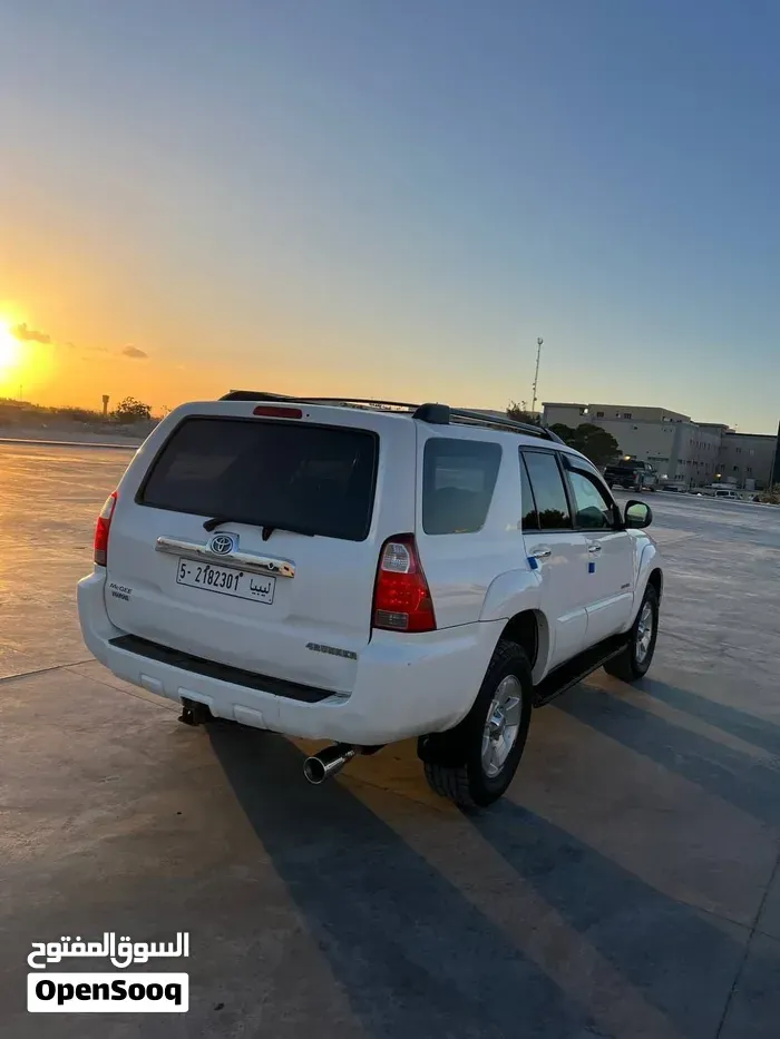 Toyota 4Runner 2008 photo 2